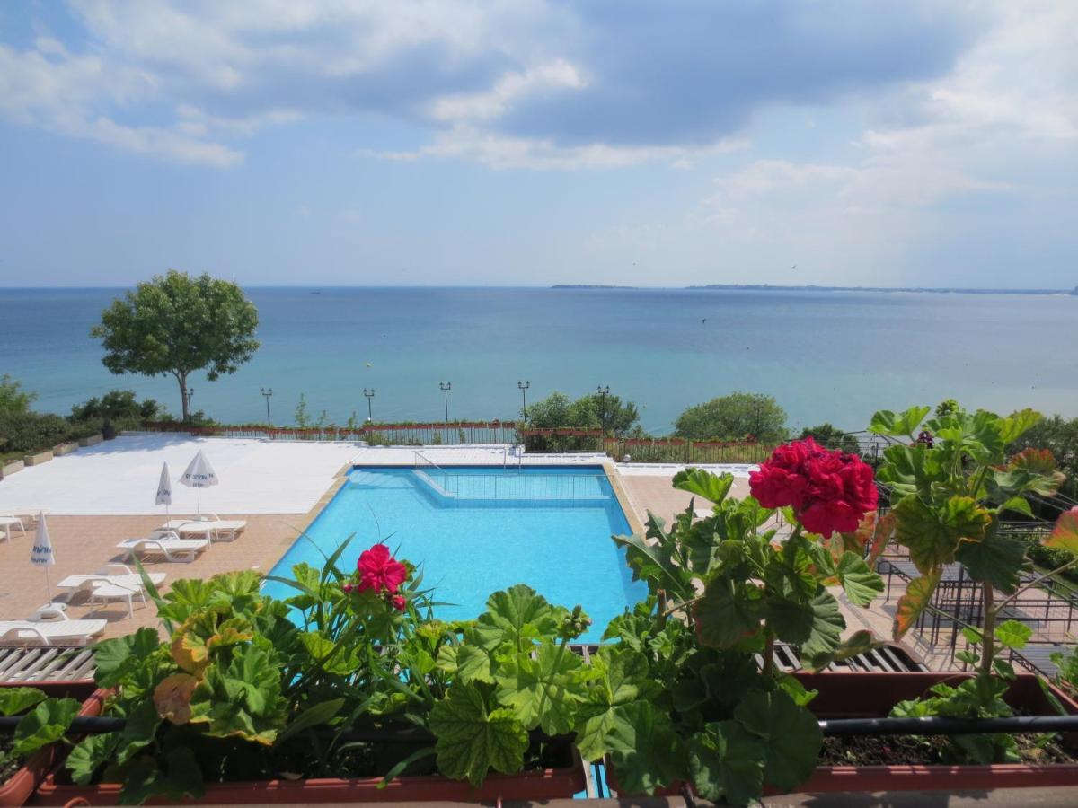 Апарт отель Dolce Vita Apart Complex Свети-Влас Экстерьер фото